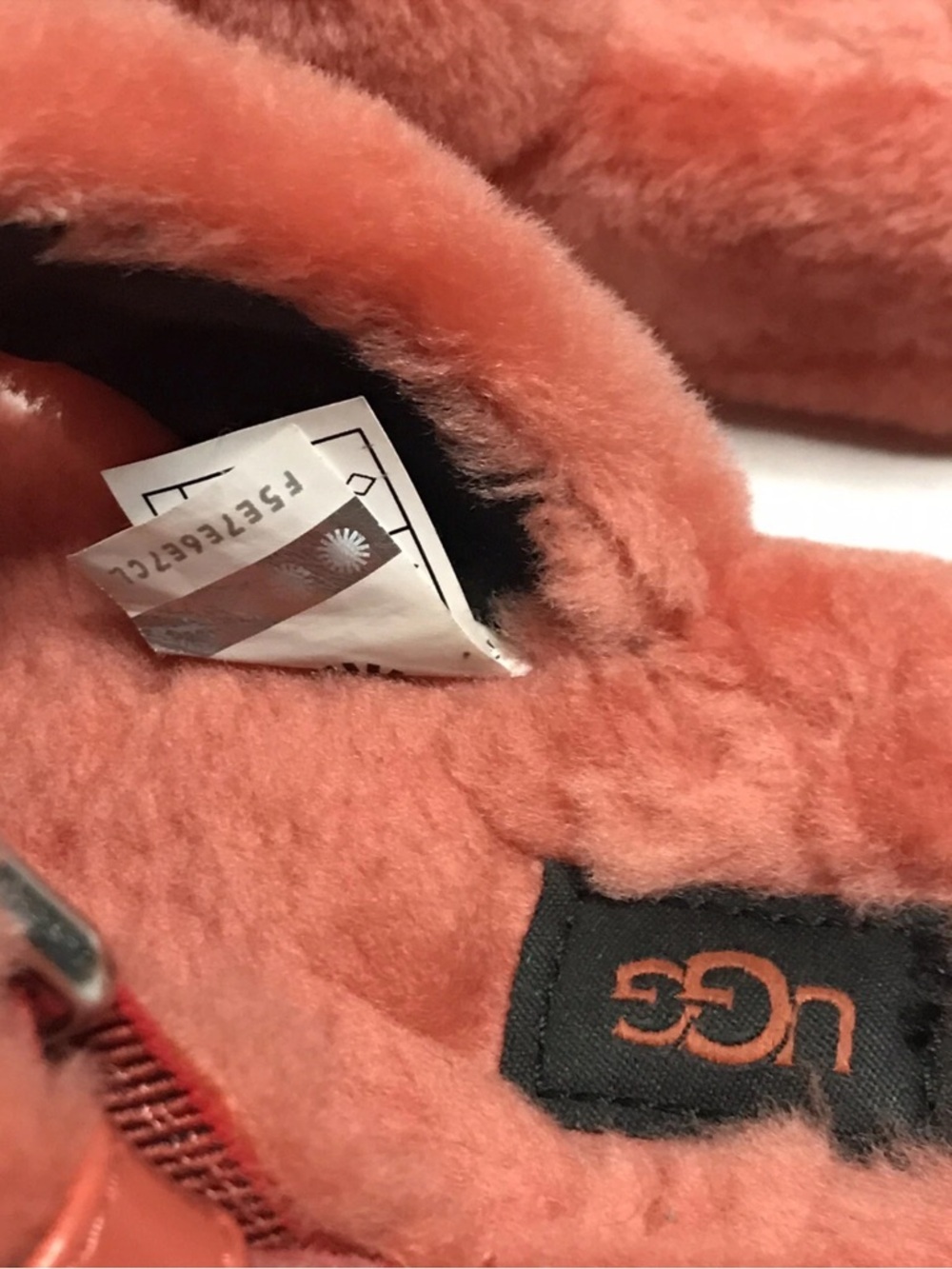 UGG  | Fuzz Yeah Slippers Women's Size 6 Orange Comfort Side Buckle Flats - Picture 10 of 10